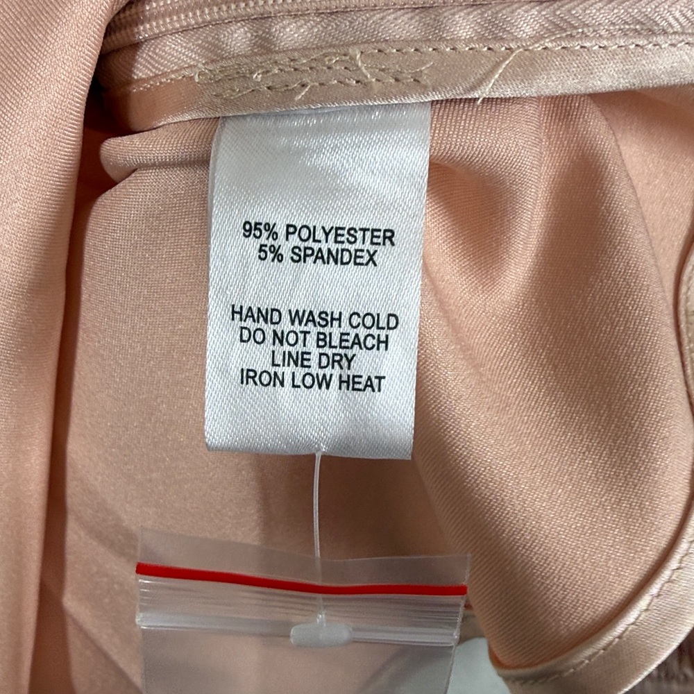 Lulu's Peach Satin Open-Back Peplum blouse - Picture 10 of 10